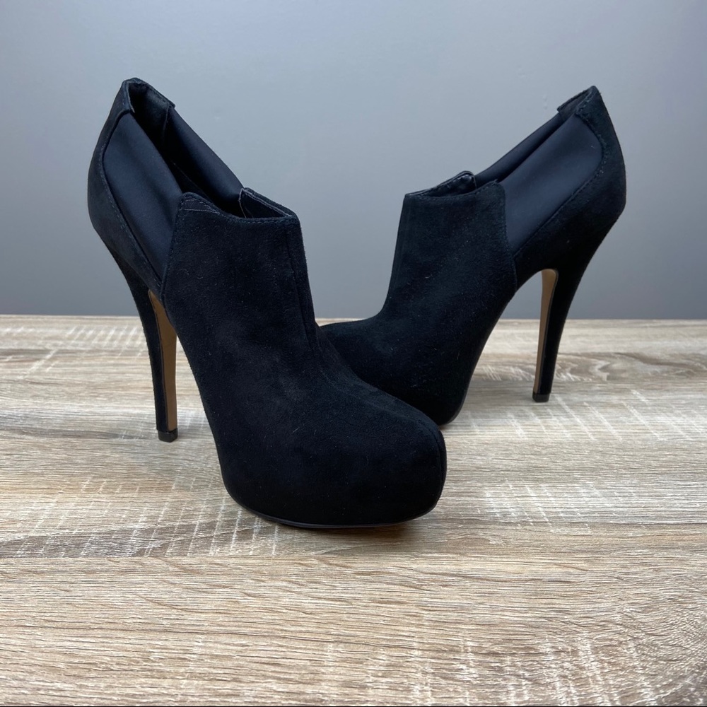 Jessica Simpson black JP-Joney high heel booties
